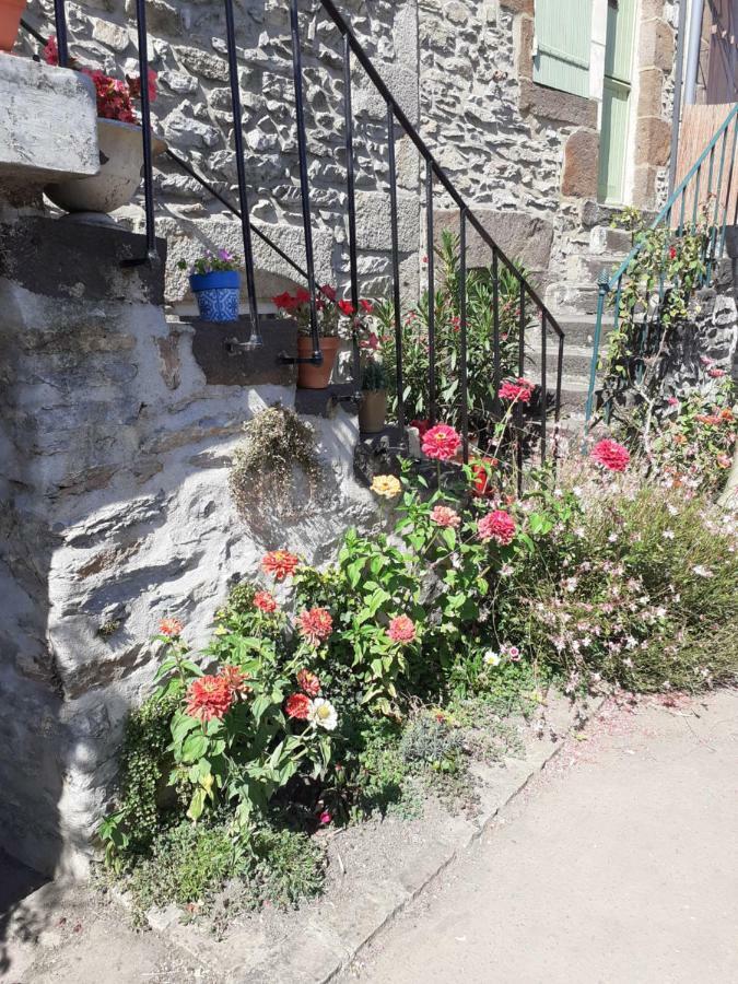 Le Refuge Des Alpes Mancelles Apartman Fresnay-sur-Sarthe Kültér fotó