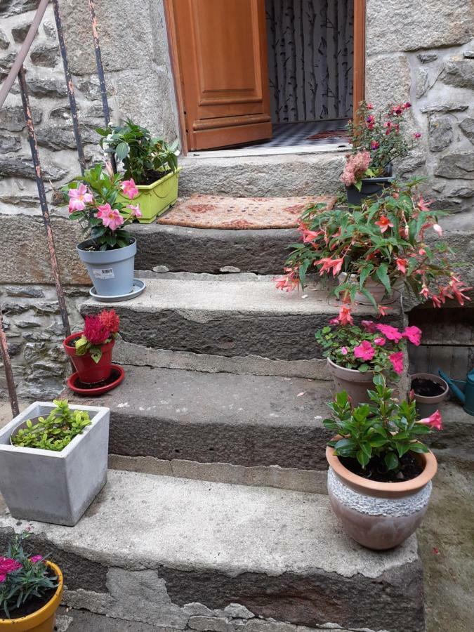Le Refuge Des Alpes Mancelles Apartman Fresnay-sur-Sarthe Kültér fotó